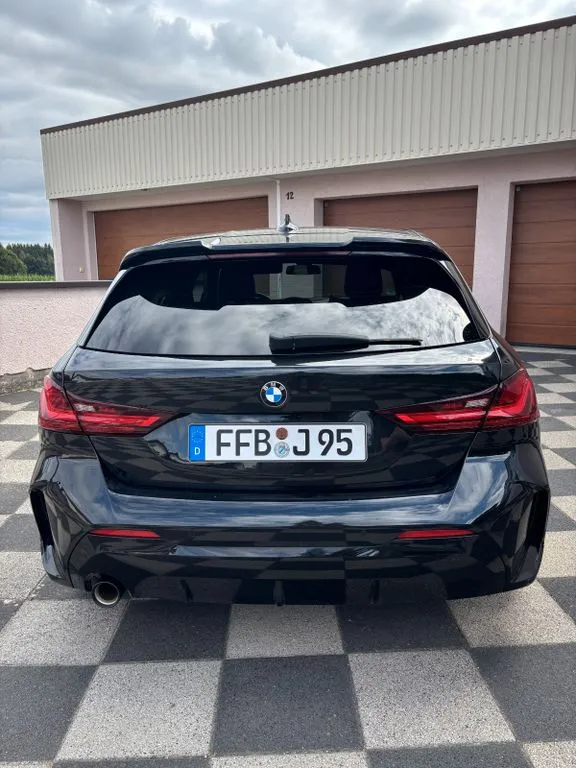 BMW 118