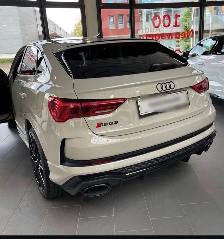 Audi RSQ3