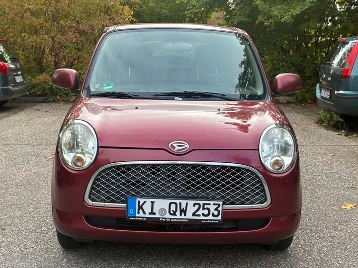 Daihatsu TREVIS