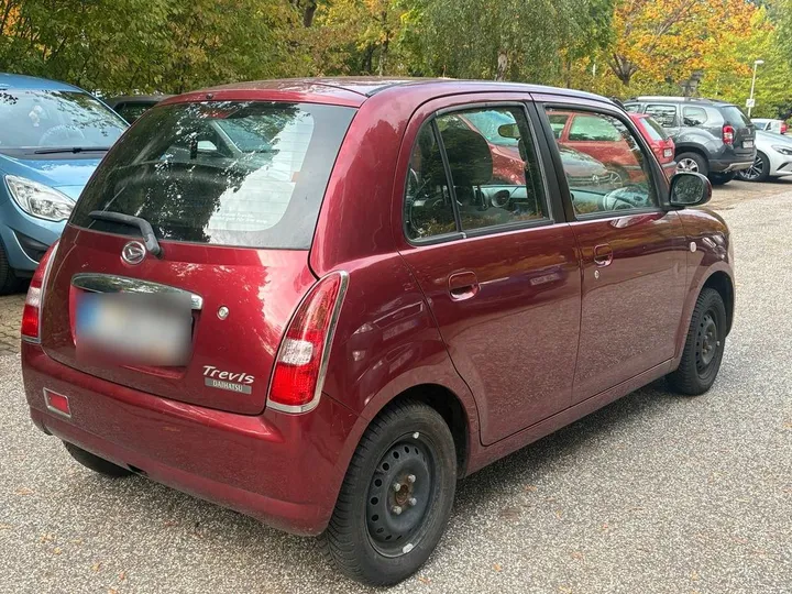 Daihatsu TREVIS