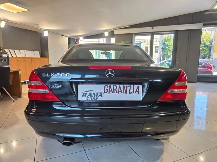 Mercedes-Benz SLK 200