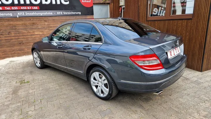 Mercedes-Benz C 230
