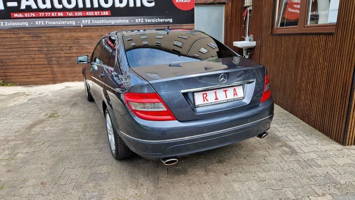 Mercedes-Benz C 230