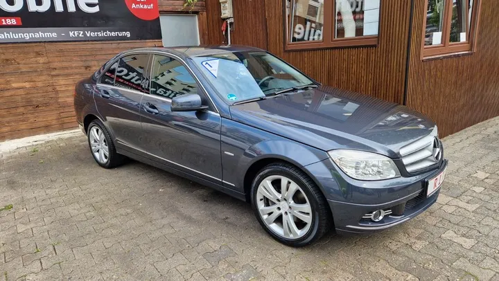 Mercedes-Benz C 230