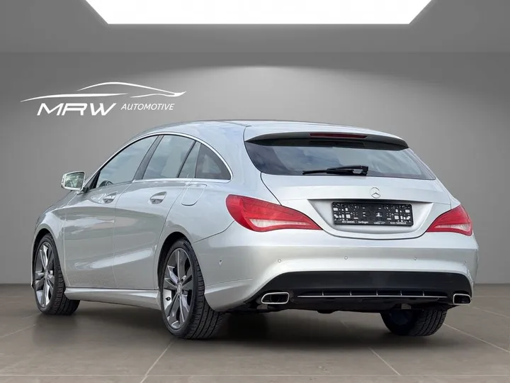 Mercedes-Benz CLA 180