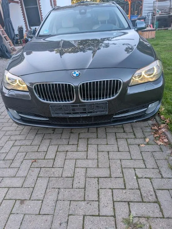 BMW 525