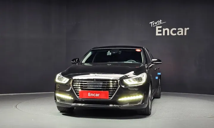 Genesis EQ900