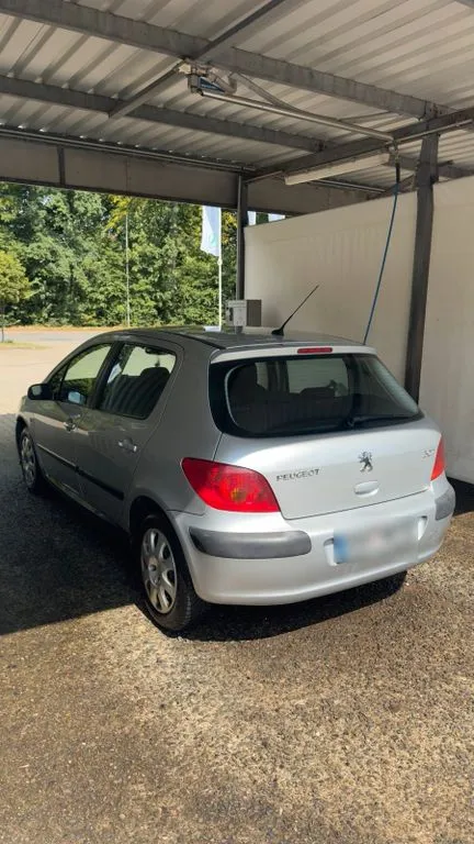 Peugeot 306