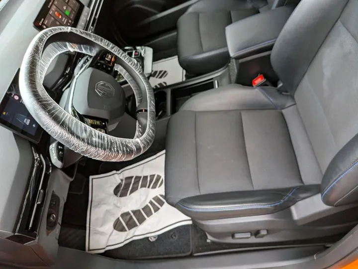 Автомобиль