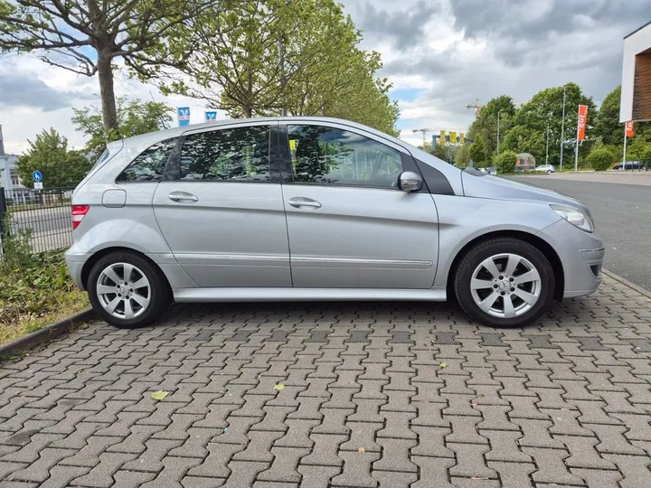 Mercedes-Benz B 170