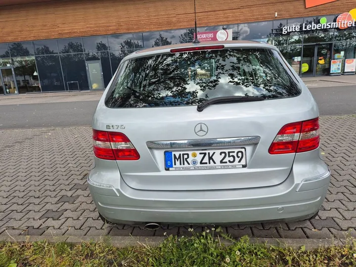Mercedes-Benz B 170