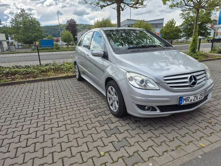 Mercedes-Benz B 170