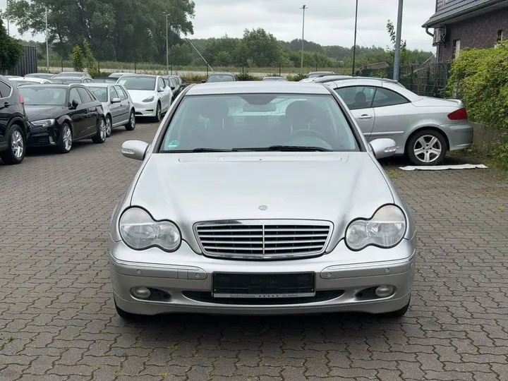 Mercedes-Benz C 180