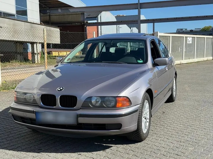 BMW 520