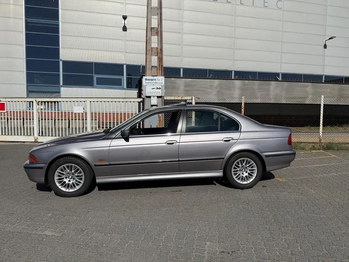 BMW 520