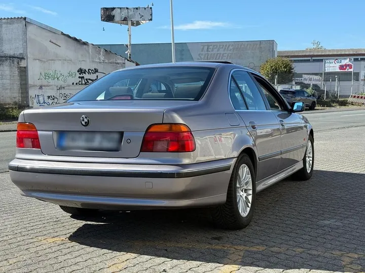 BMW 520