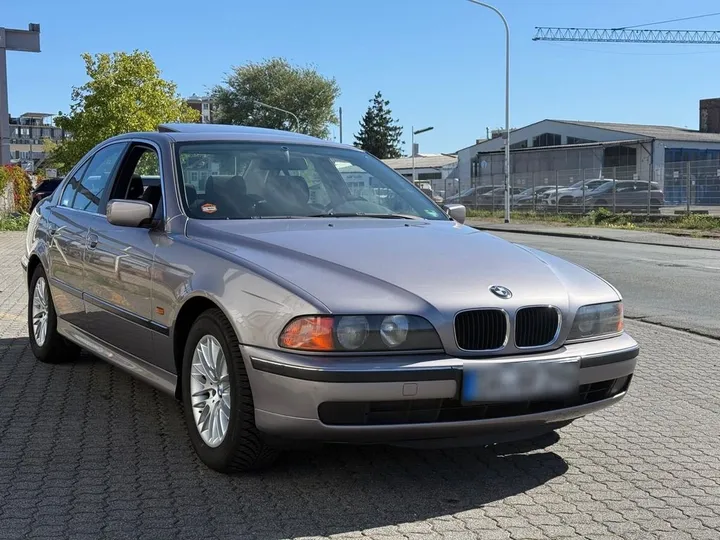BMW 520