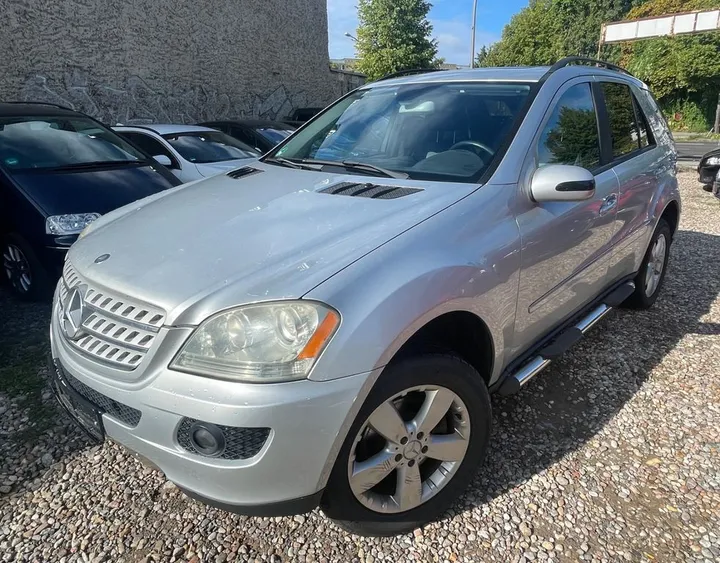 Mercedes-Benz ML 500