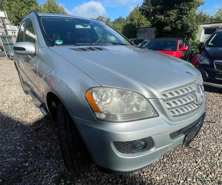 Mercedes-Benz ML 500
