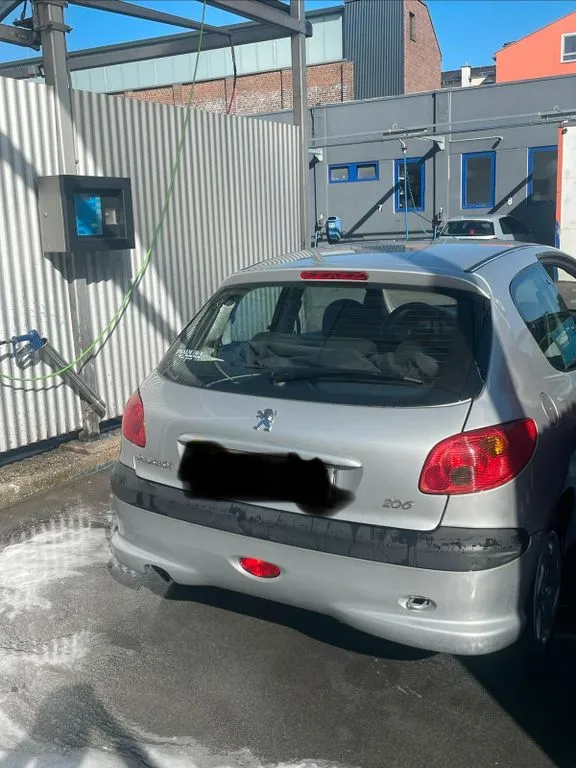Peugeot 206
