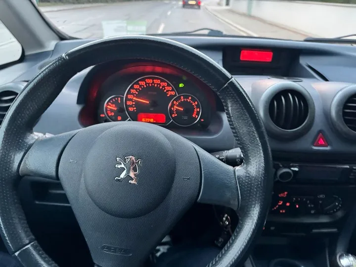 Peugeot 1007