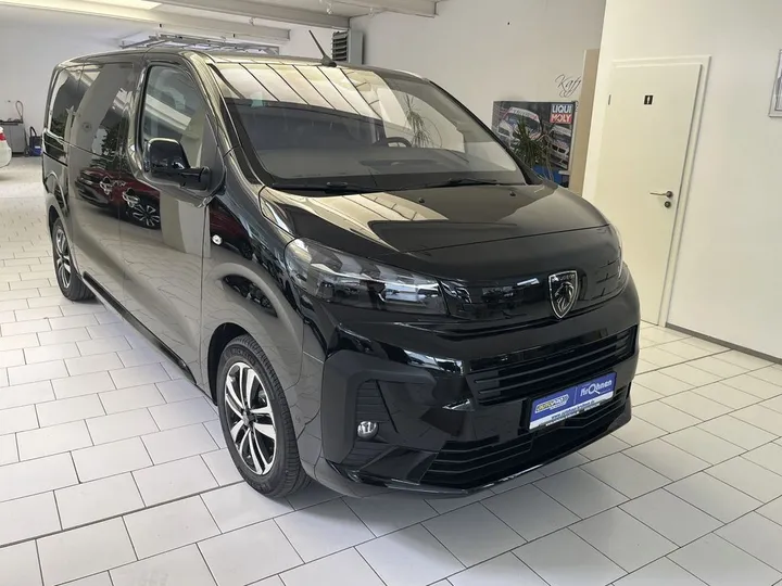 Peugeot Traveller