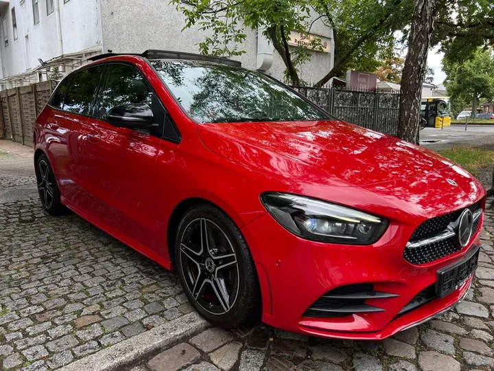 Mercedes-Benz B 220