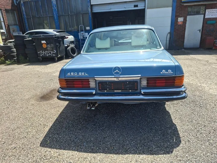 Mercedes-Benz 450