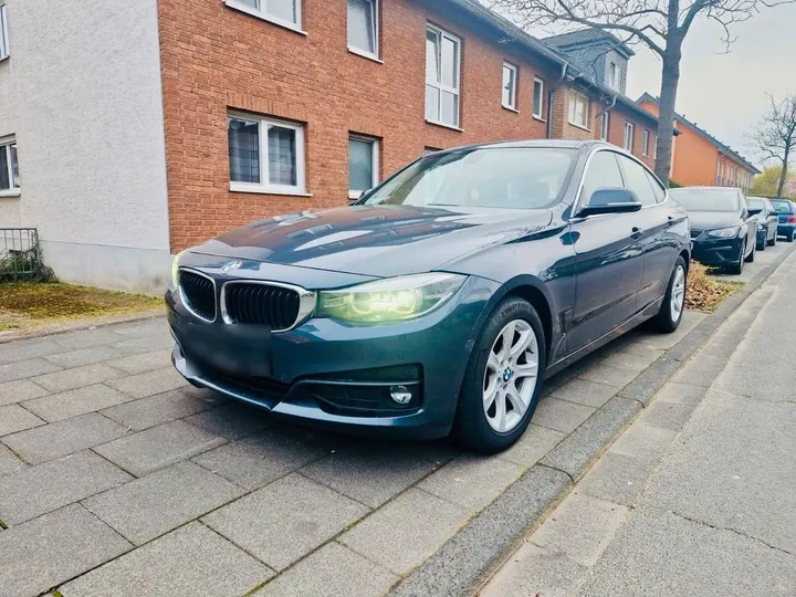 BMW 318 Gran Turismo