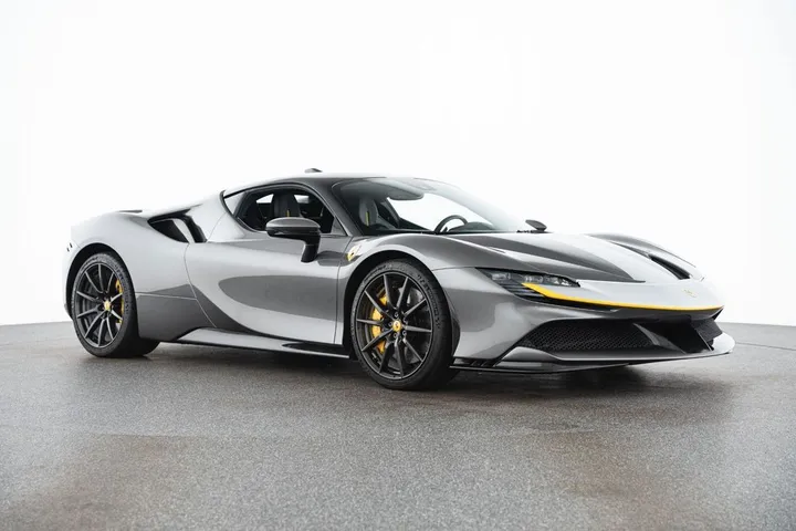 Ferrari SF90