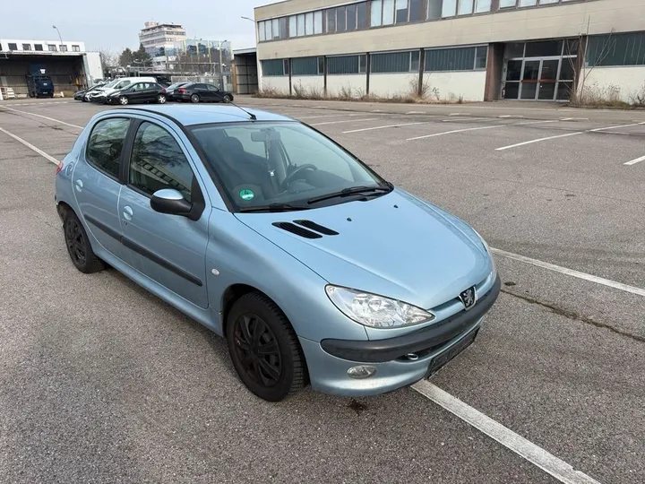 Peugeot 206