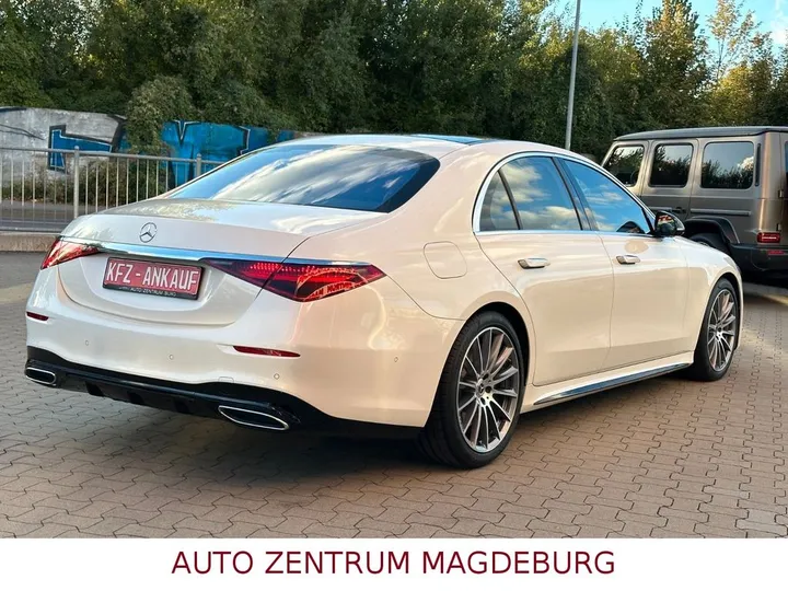Mercedes-Benz S 400