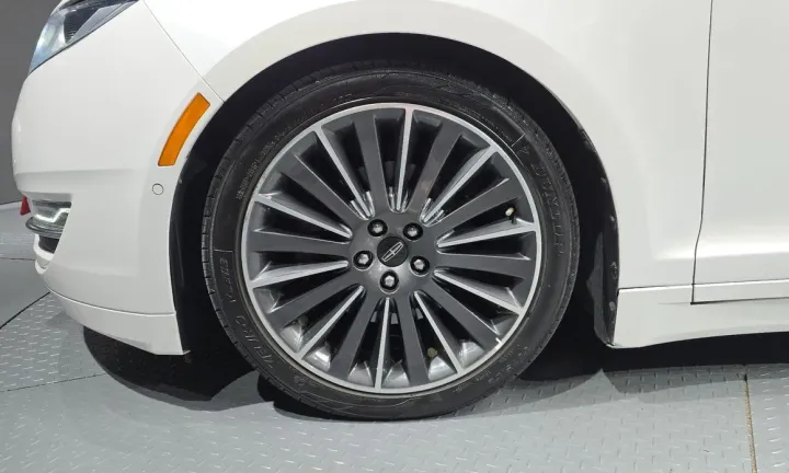 Lincoln MKZ
