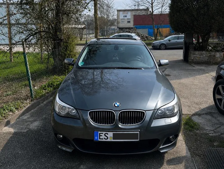 BMW 525