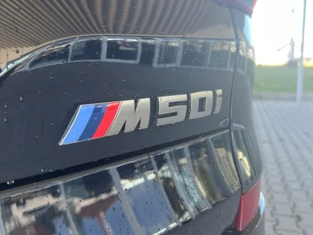 BMW X5 M50