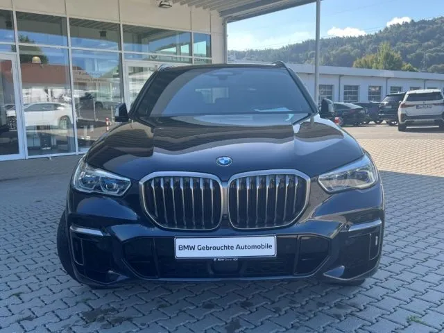 BMW X5 M50