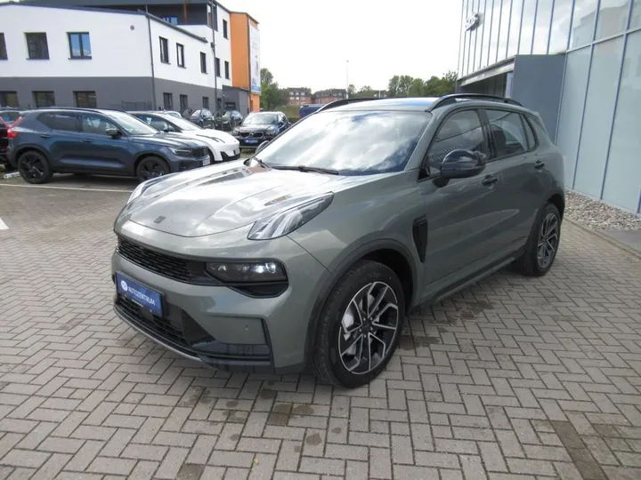 Lynk&Co 01