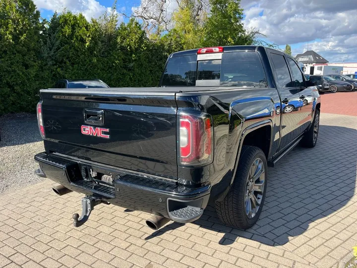 GMC Sierra
