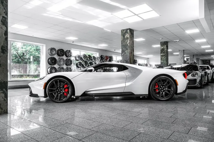 Ford GT