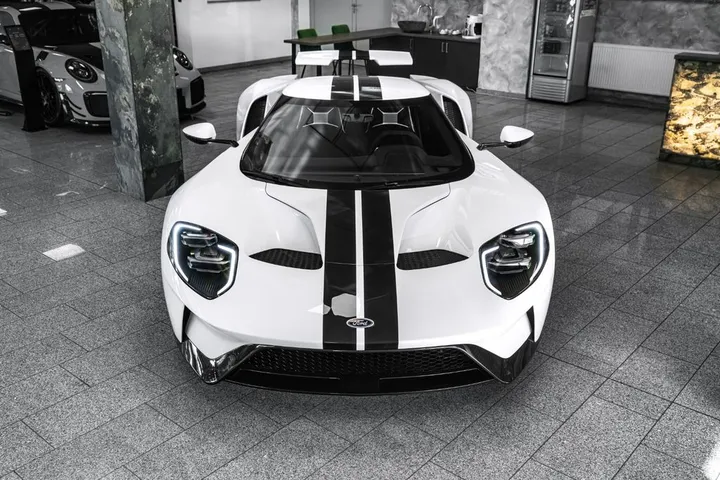 Ford GT