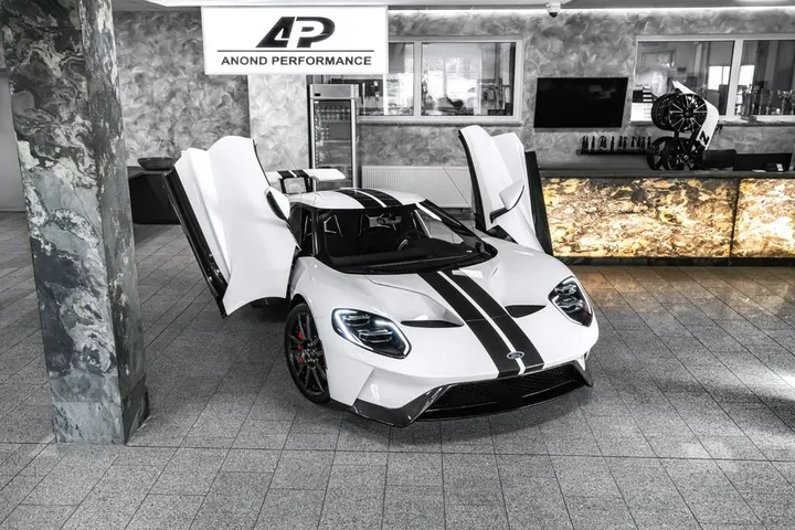 Ford GT