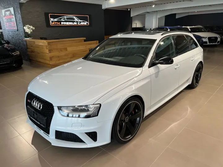 Audi RS4