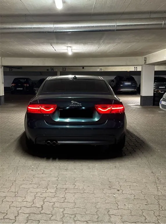 Jaguar XE