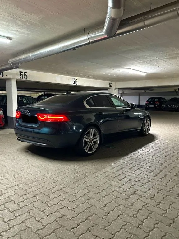 Jaguar XE