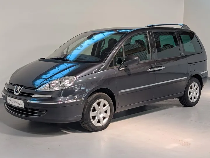 Peugeot 807