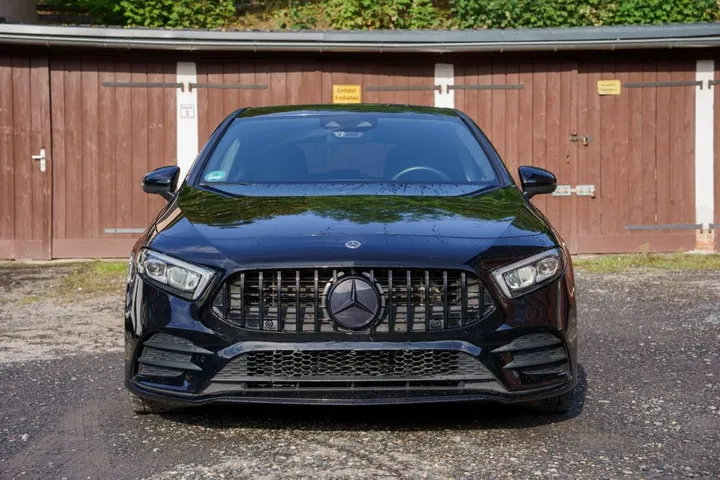 Mercedes-Benz A 250