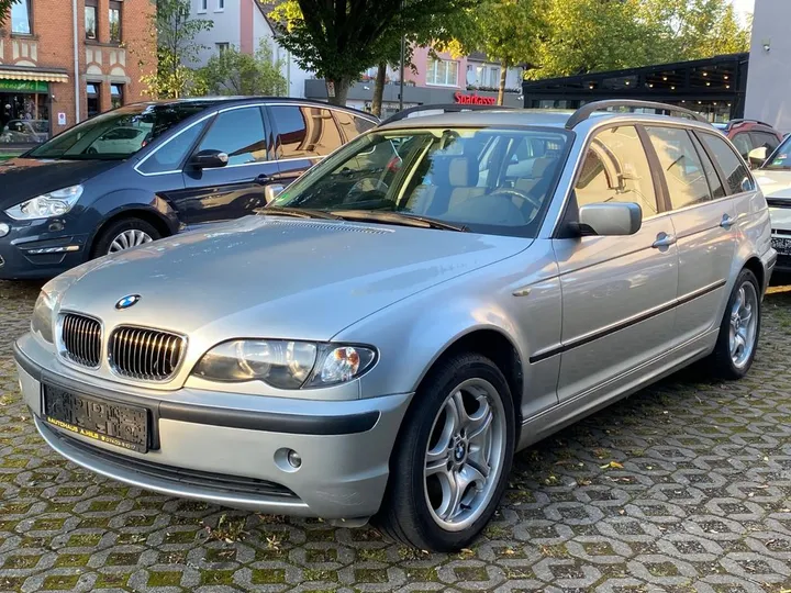 BMW 325