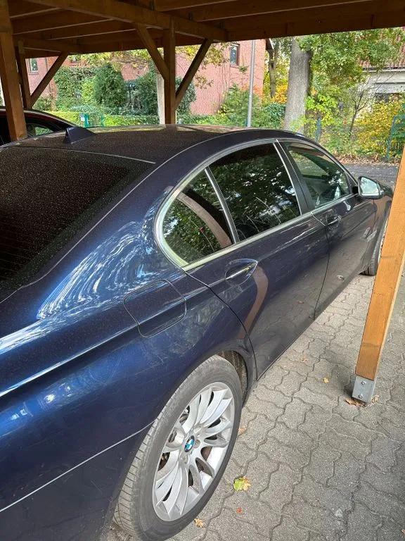 BMW 750