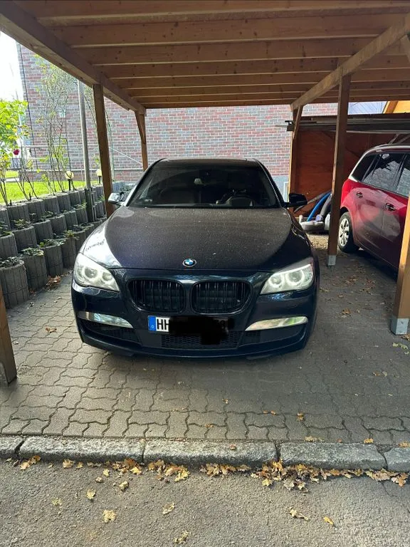 BMW 750
