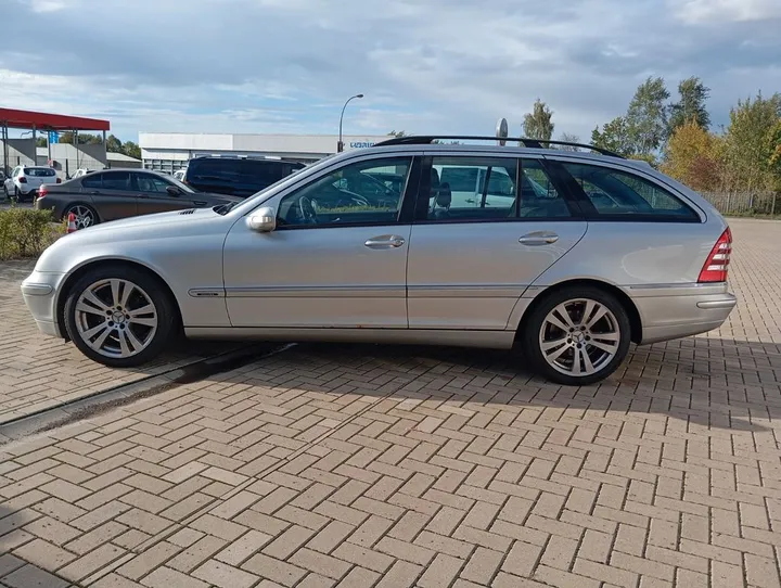 Mercedes-Benz C 180